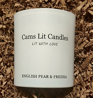 8oz - English Pear & Freesia Candle